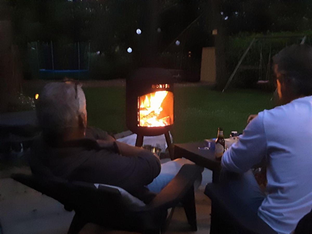 Rumah Senang Wellness Met Hottub En Tuin Ewijk Buitenkant foto
